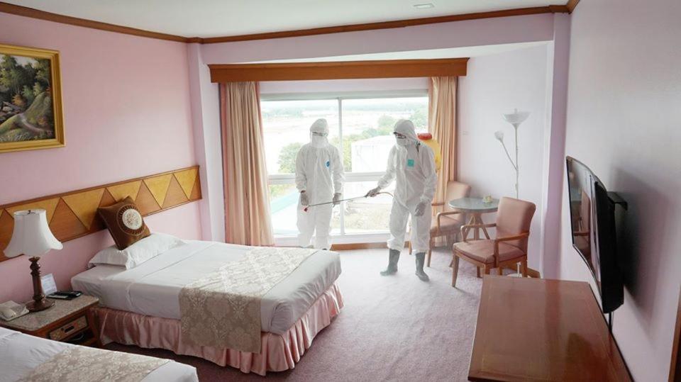 Viang Tak Riverside Hotel Eksteriør billede